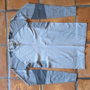 Oiselle Longsleeve Women's Small